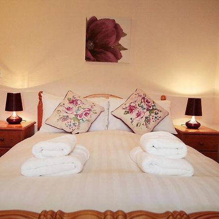 סוואנסי Cilhendre Holiday Cottages - The Dairy מראה חיצוני תמונה