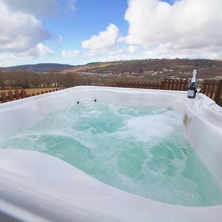 סוואנסי Cilhendre Holiday Cottages - The Dairy מראה חיצוני תמונה
