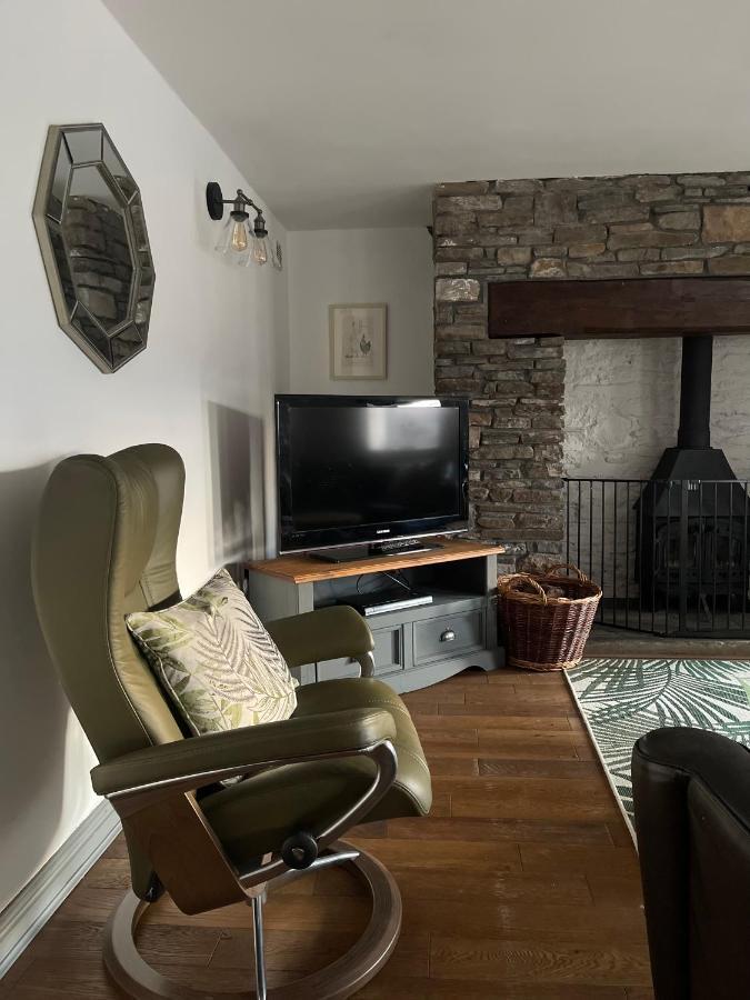 סוואנסי Cilhendre Holiday Cottages - The Dairy מראה חיצוני תמונה