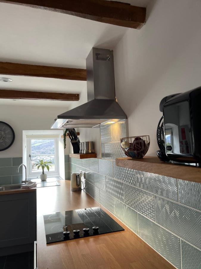 סוואנסי Cilhendre Holiday Cottages - The Dairy מראה חיצוני תמונה