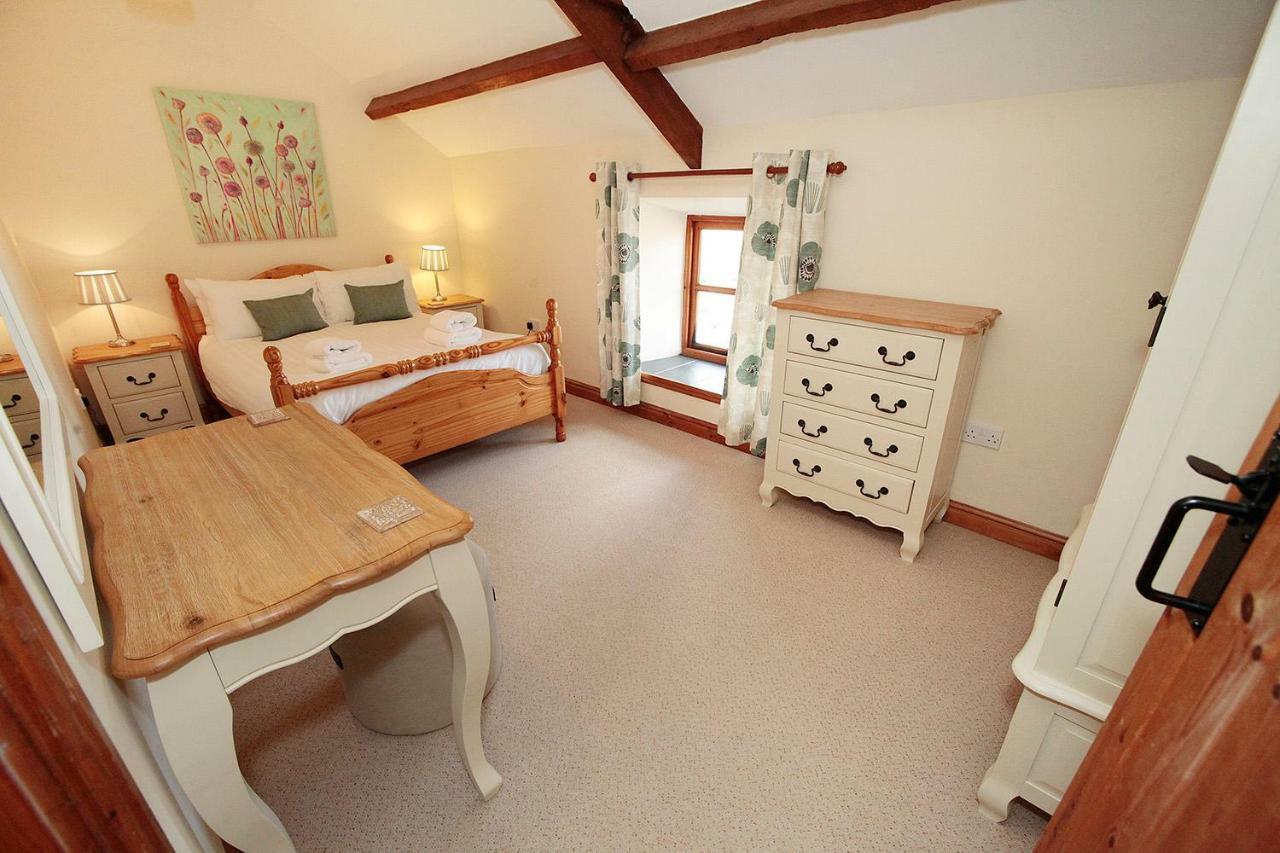 סוואנסי Cilhendre Holiday Cottages - The Dairy מראה חיצוני תמונה